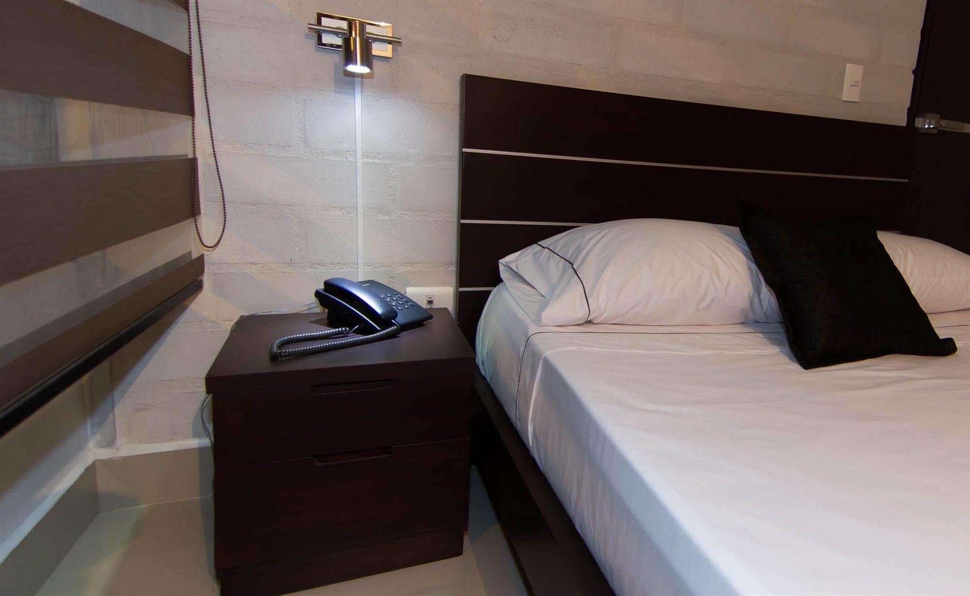 Ayenda 1254 Mi Colombia Hotel Medellín Kültér fotó